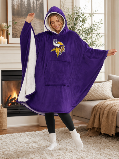 🌸🔥New Arrival🛌Wearable Hooded Blanket with Logo Patch, 60" x 80"🧶